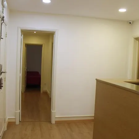 Gasthof Metro-alameda *